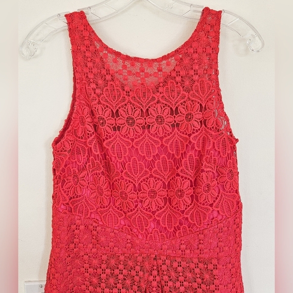 Monique Lhuillier Red Lace Sleeveless A Line Dress - Picture 3 of 16